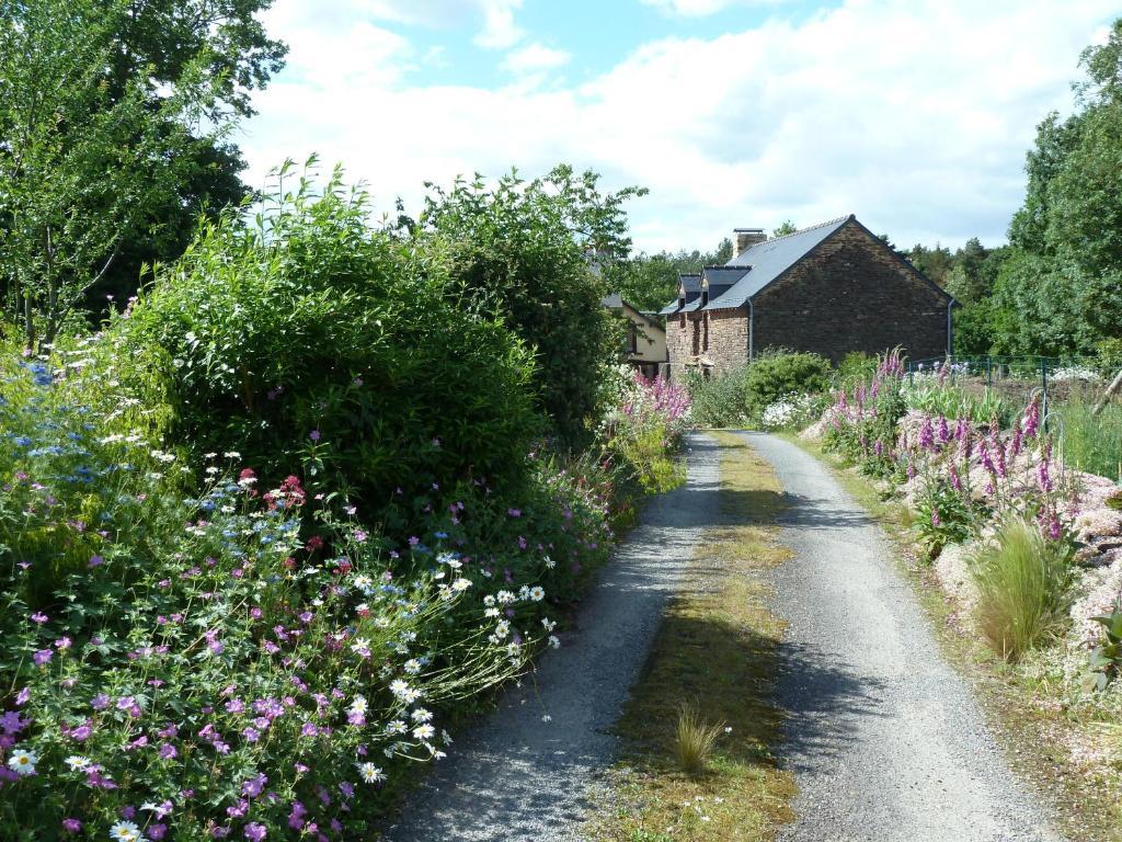 Chambres D'Hotes Logis De L'Etang De L'Aune Iffendic ภายนอก รูปภาพ